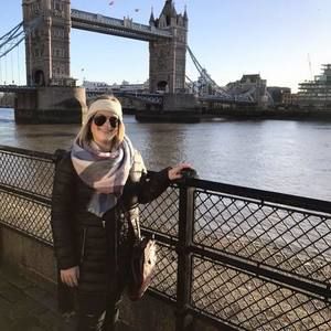 Meet your Posher, Danielle